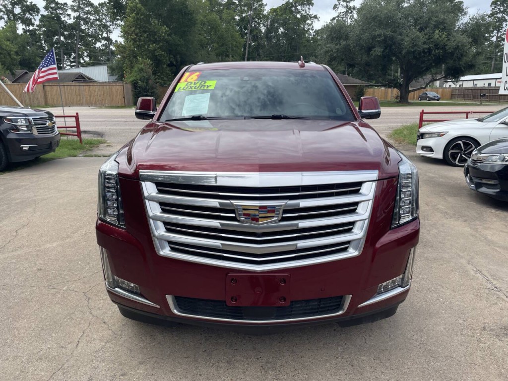 2016 Cadillac Escalade Image 2