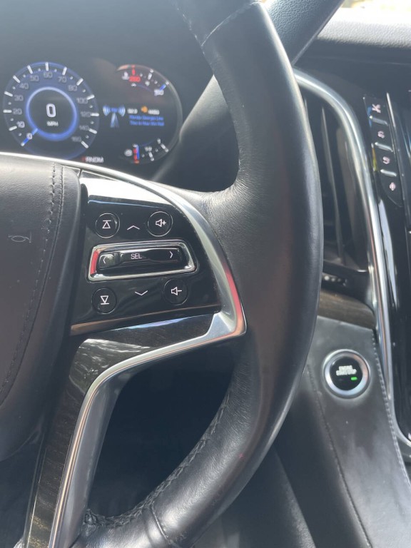 2016 Cadillac Escalade Image 8