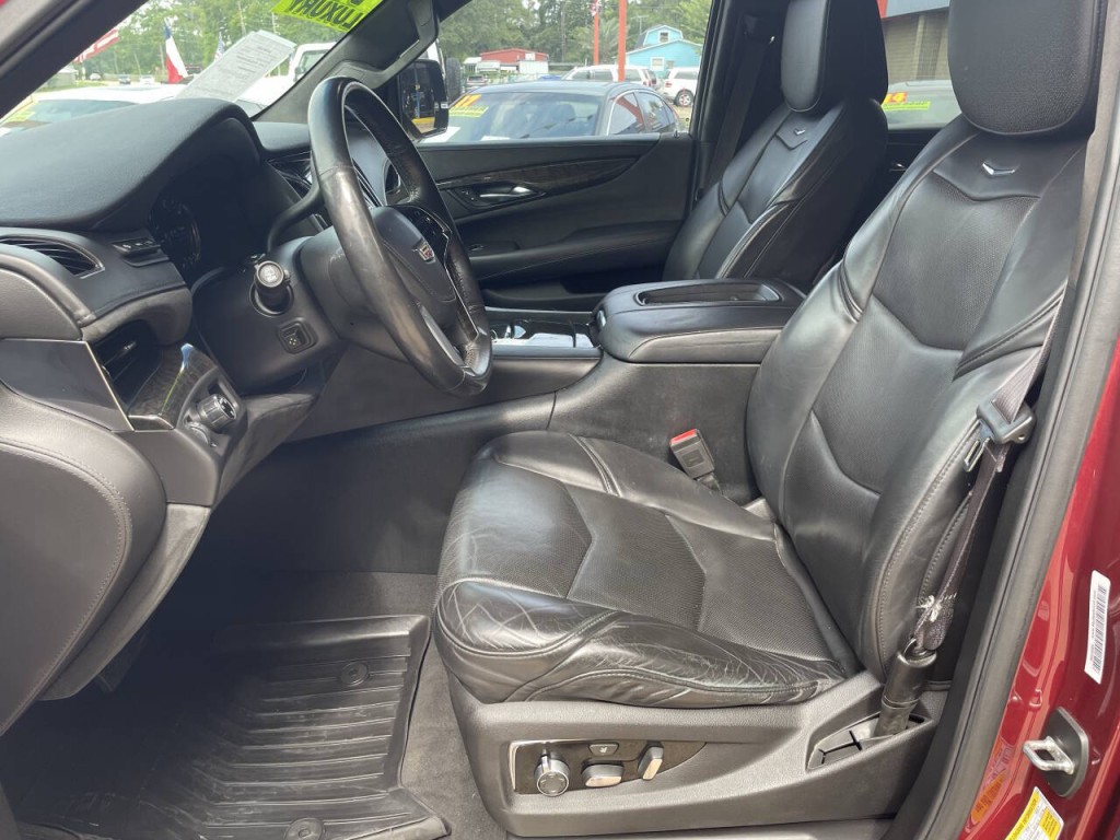 2016 Cadillac Escalade Image 9
