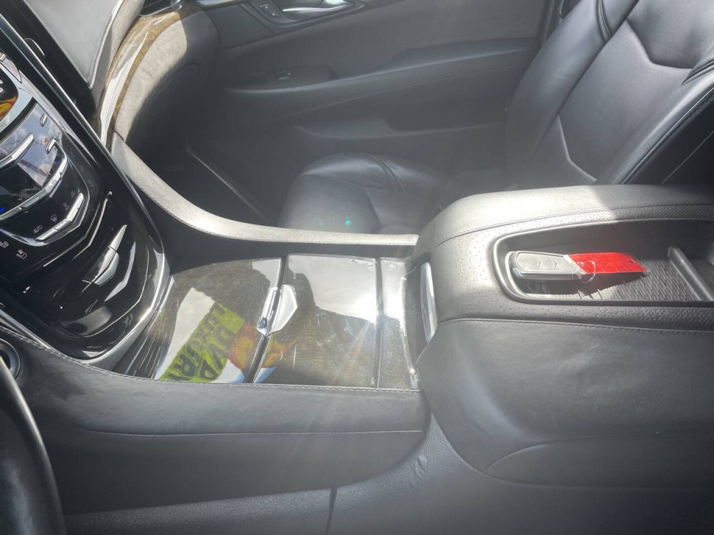 2016 Cadillac Escalade Image 14