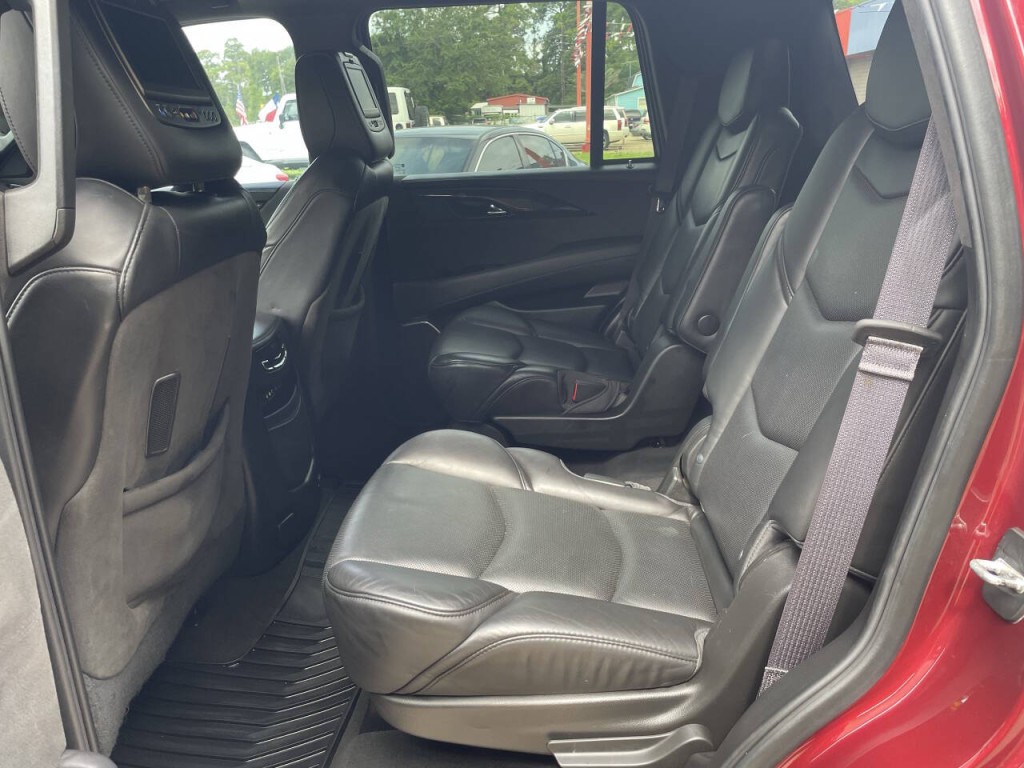 2016 Cadillac Escalade Image 21