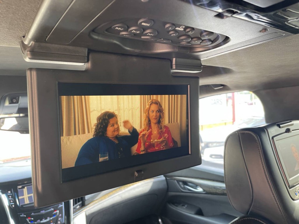 2016 Cadillac Escalade Image 28