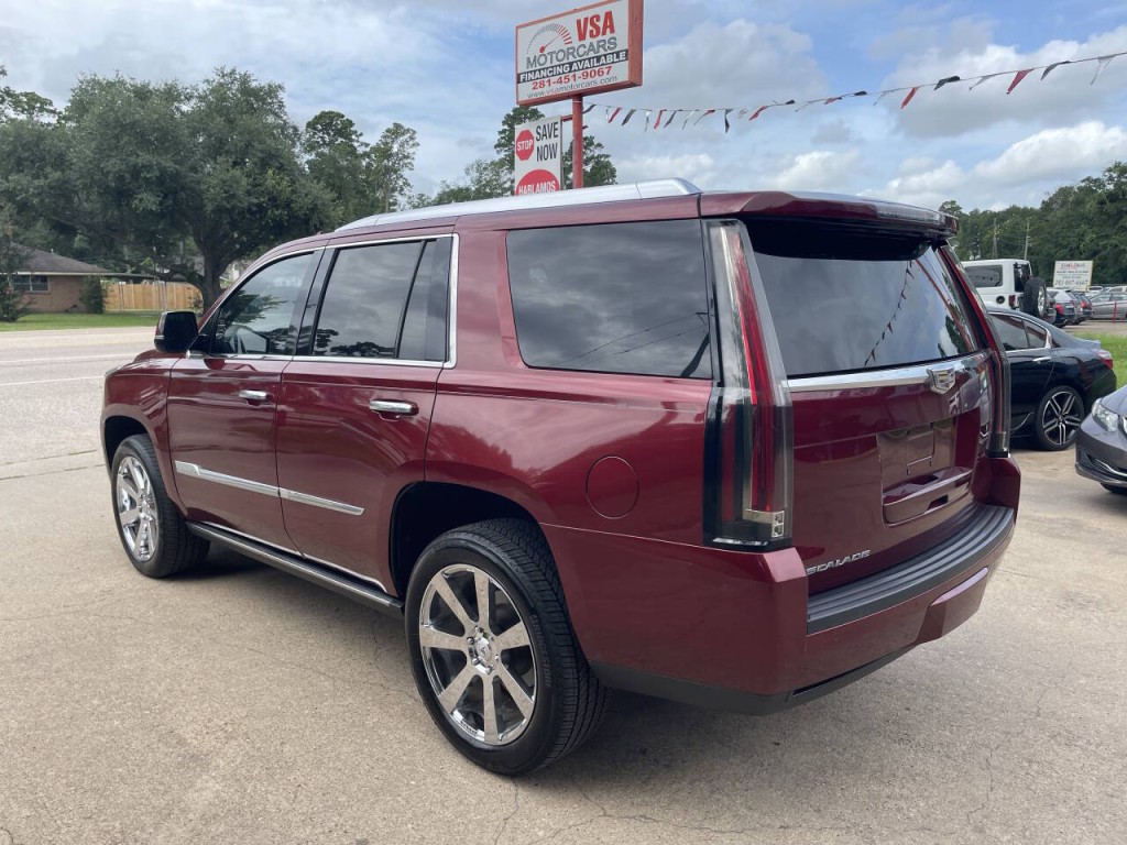 2016 Cadillac Escalade Image 32