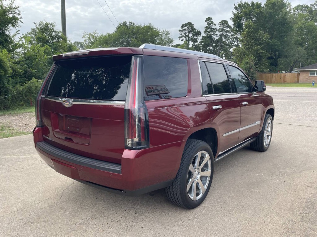 2016 Cadillac Escalade Image 34
