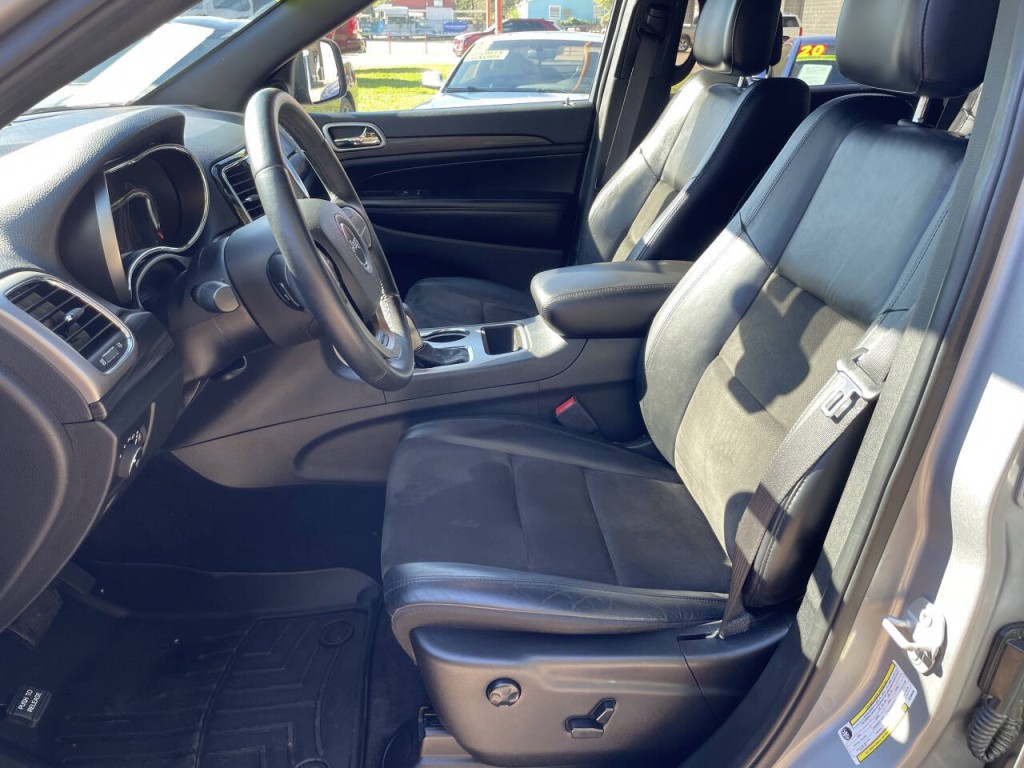 2019 Jeep Grand Cherokee Image 4