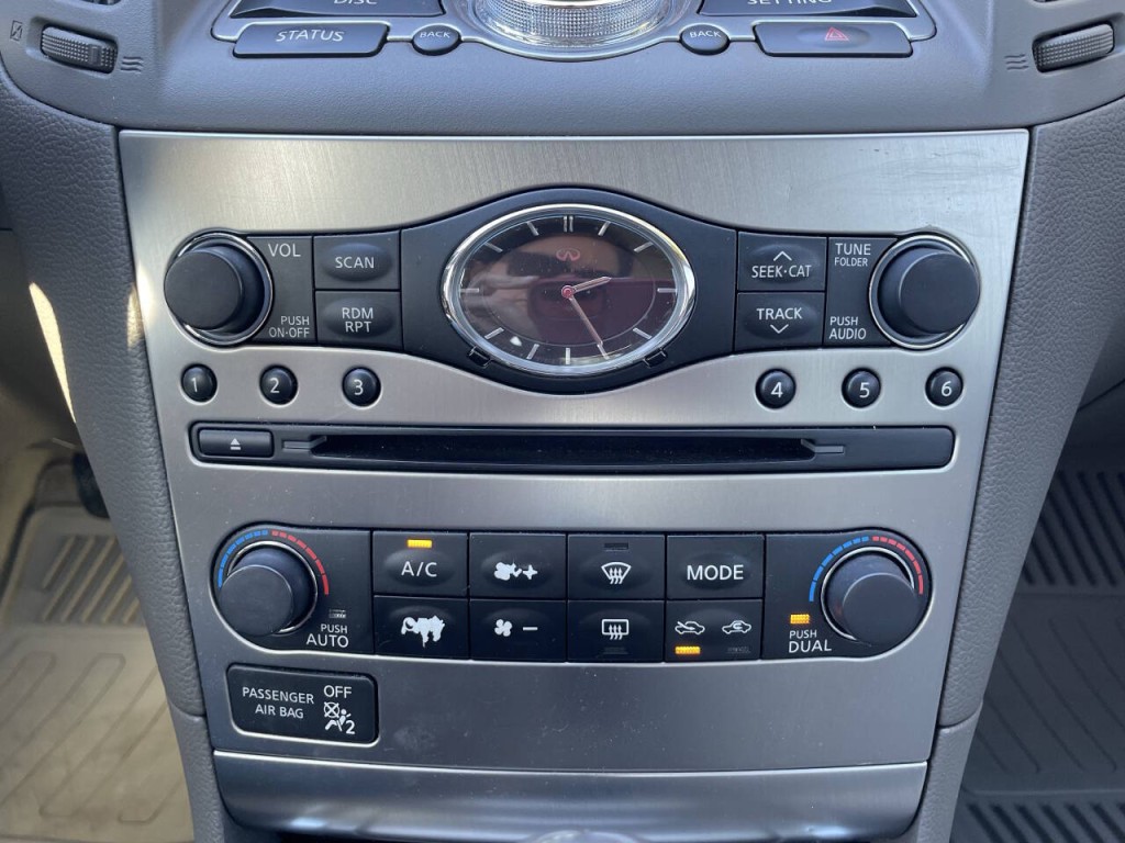 2013 INFINITI G37 Image 14