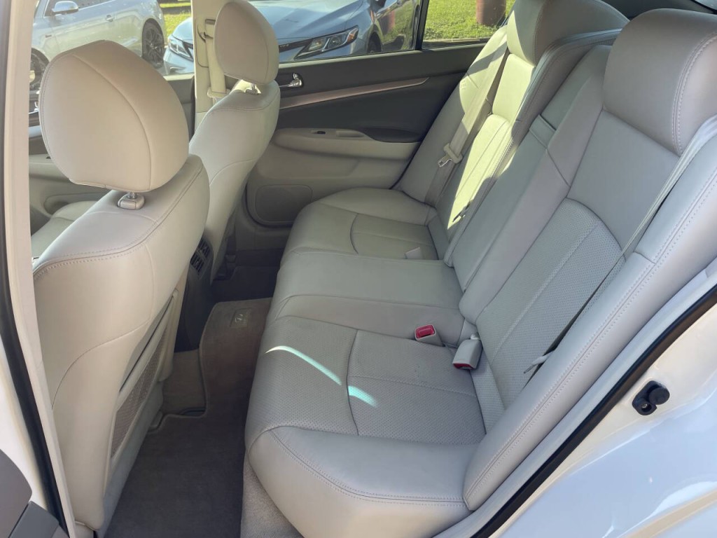 2013 INFINITI G37 Image 20