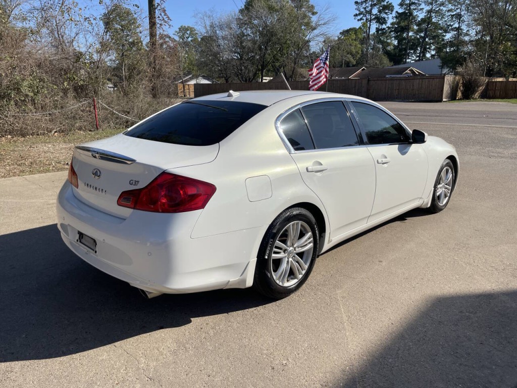 2013 INFINITI G37 Image 24