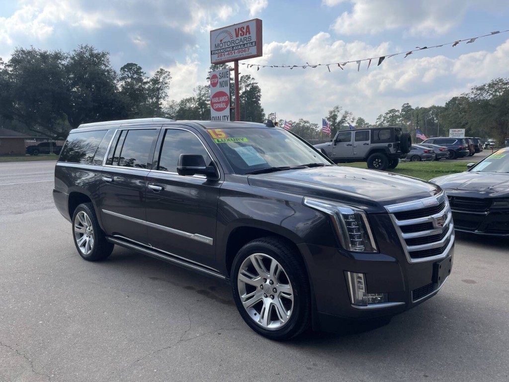 2015 Cadillac Escalade Image 1