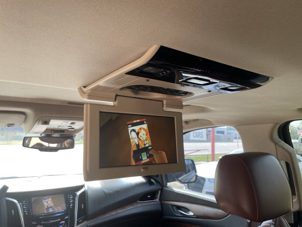 2015 Cadillac Escalade Image 14