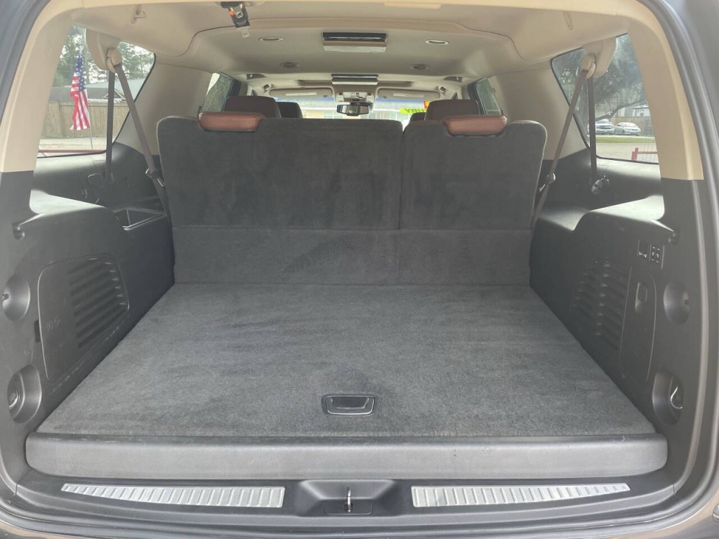 2015 Cadillac Escalade Image 23