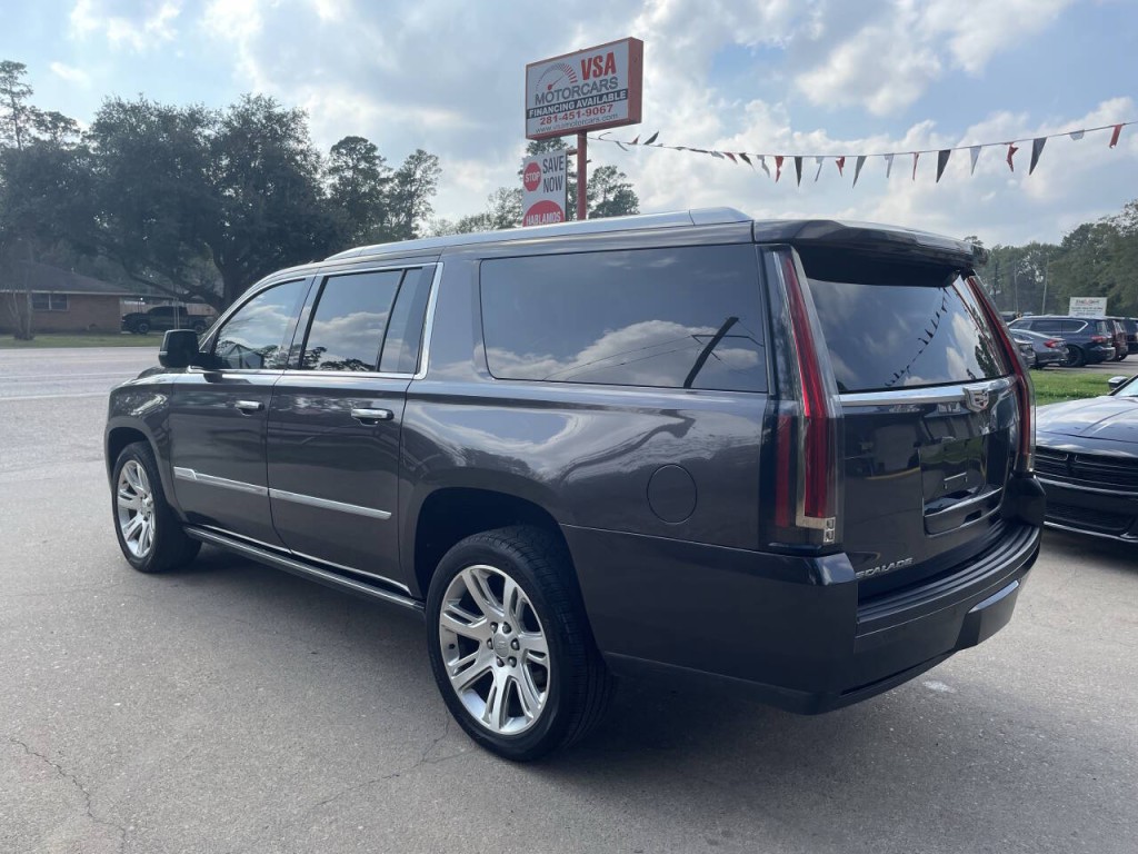 2015 Cadillac Escalade Image 24