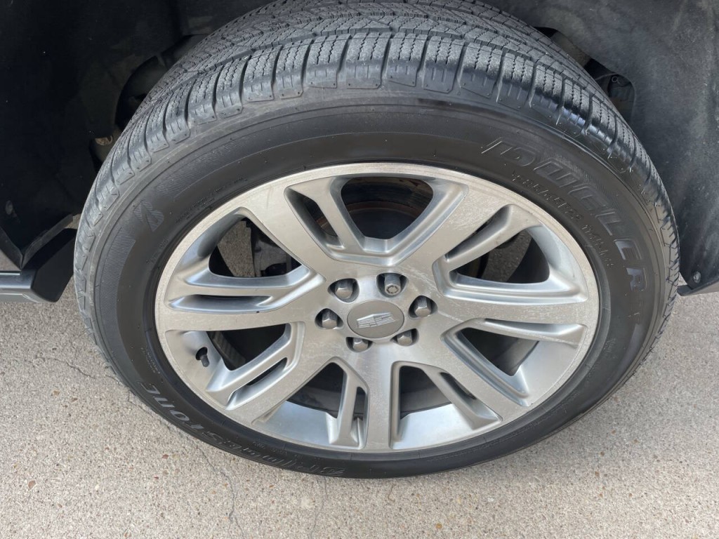 2015 Cadillac Escalade Image 27