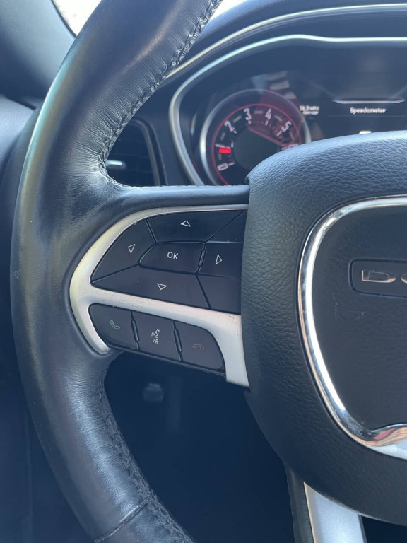 2017 Dodge Challenger Image 7