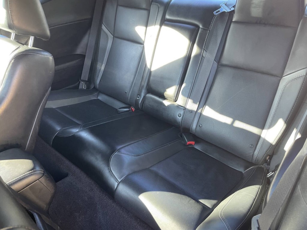 2017 Dodge Challenger Image 18