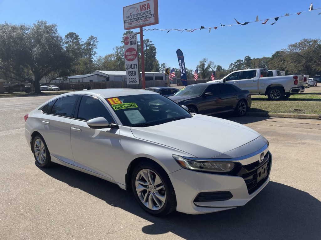 2018 Honda Accord Image 1