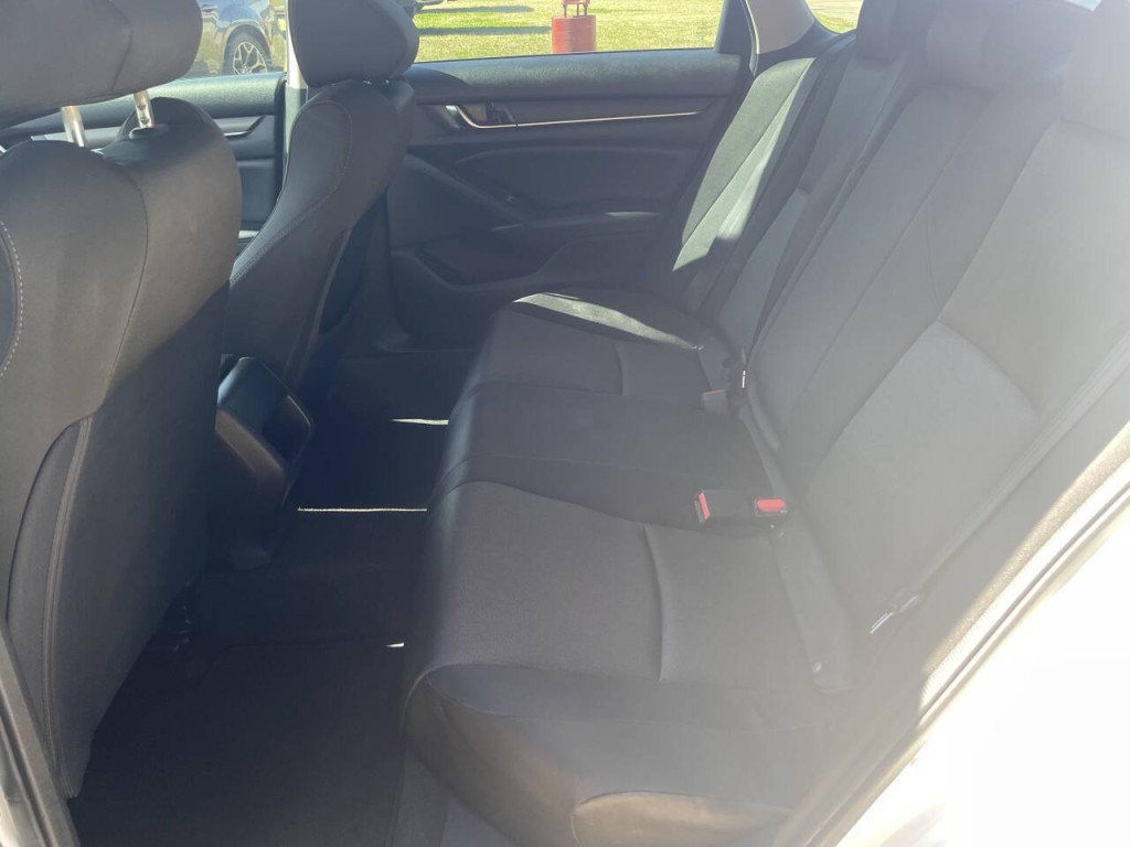 2018 Honda Accord Image 19