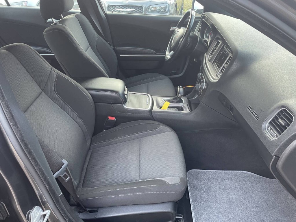 2022 Dodge Charger Image 15