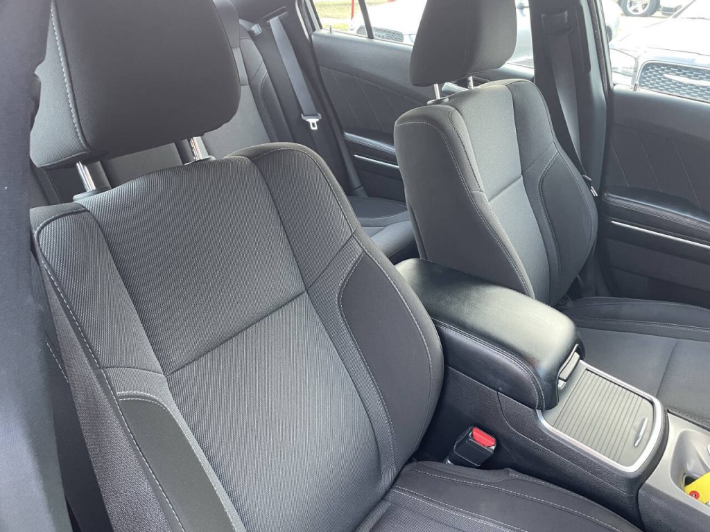 2022 Dodge Charger Image 17