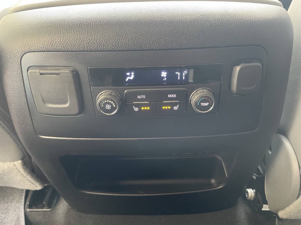 2020 Chevrolet Tahoe Image 21