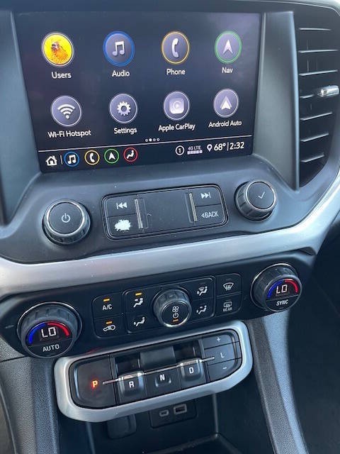 2020 GMC Acadia Image 12