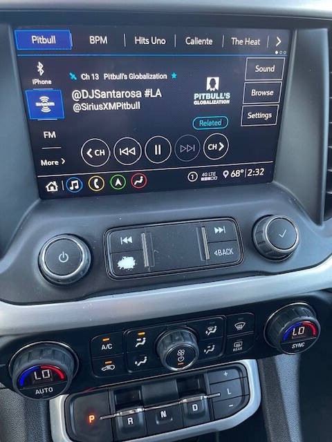 2020 GMC Acadia Image 14