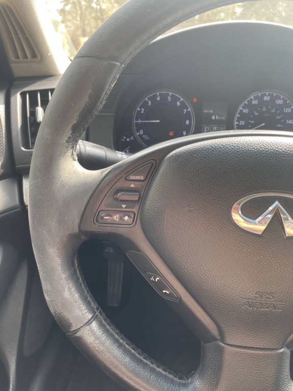 2012 INFINITI G37 Image 6