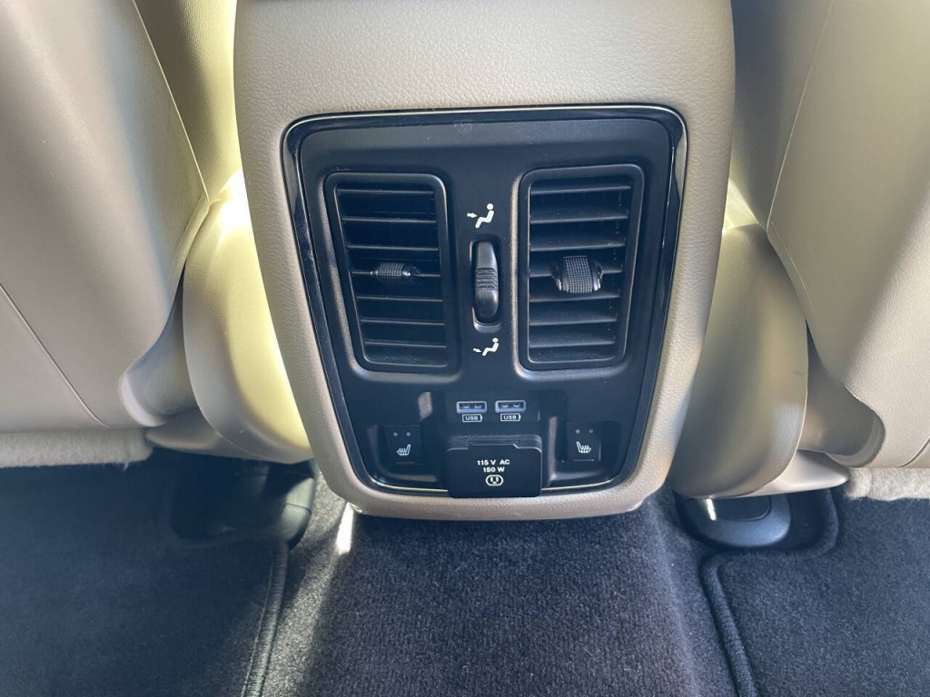 2016 Jeep Grand Cherokee Image 20