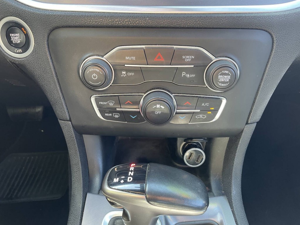 2019 Dodge Charger Image 11