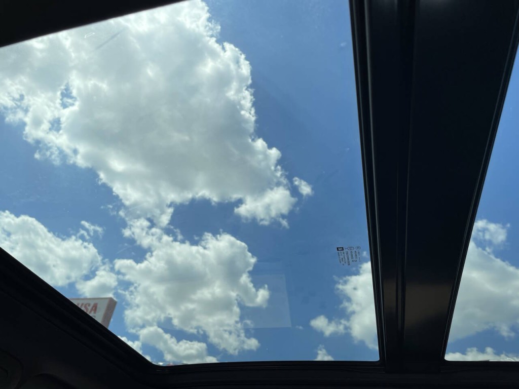 2019 Cadillac XT4 Image 16