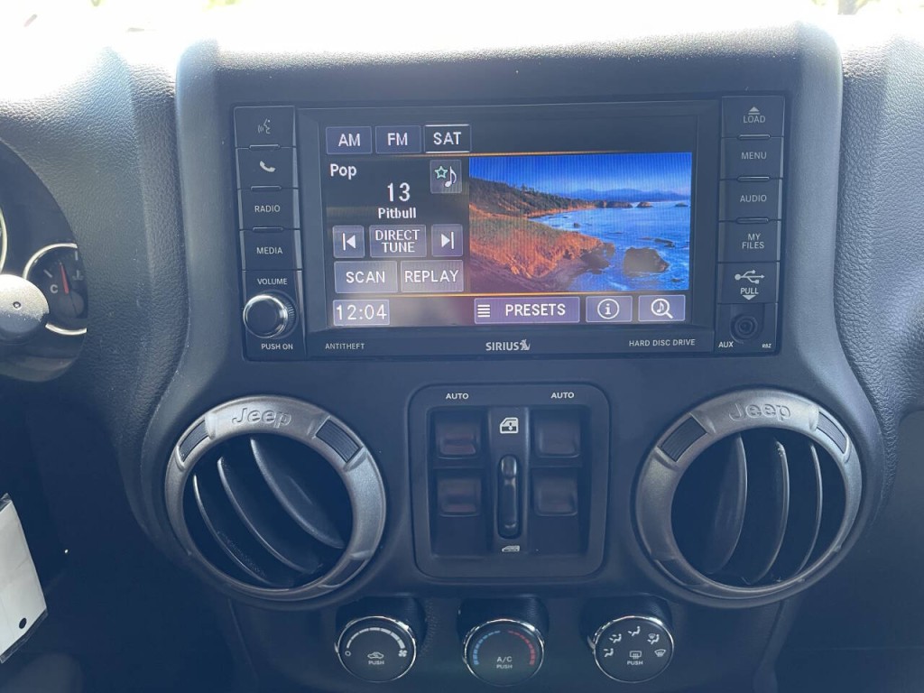 2018 Jeep Wrangler Image 8