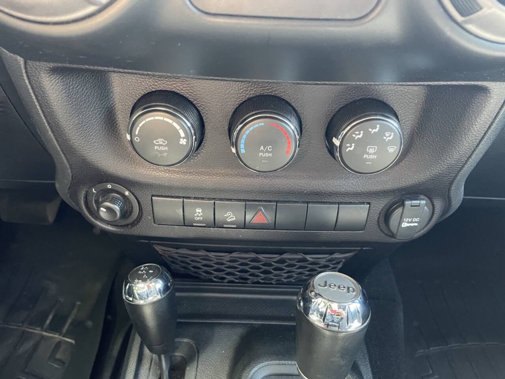 2018 Jeep Wrangler Image 9