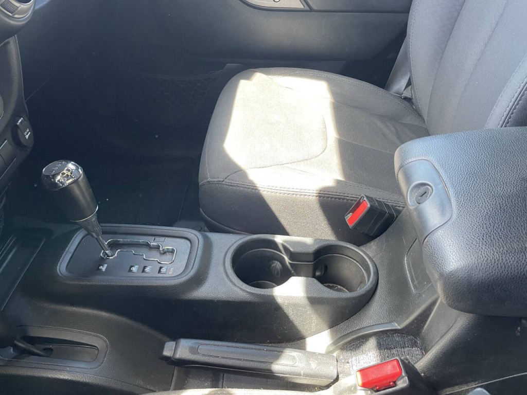 2018 Jeep Wrangler Image 10