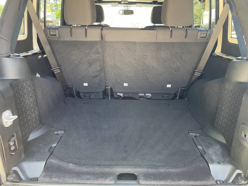 2018 Jeep Wrangler Image 16