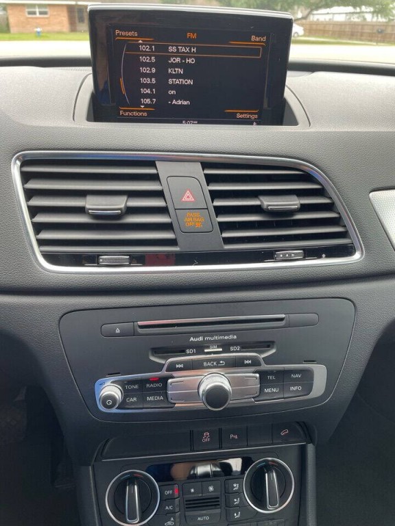 2016 Audi Q3 Image 9