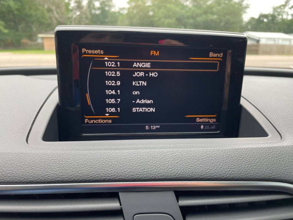 2016 Audi Q3 Image 10