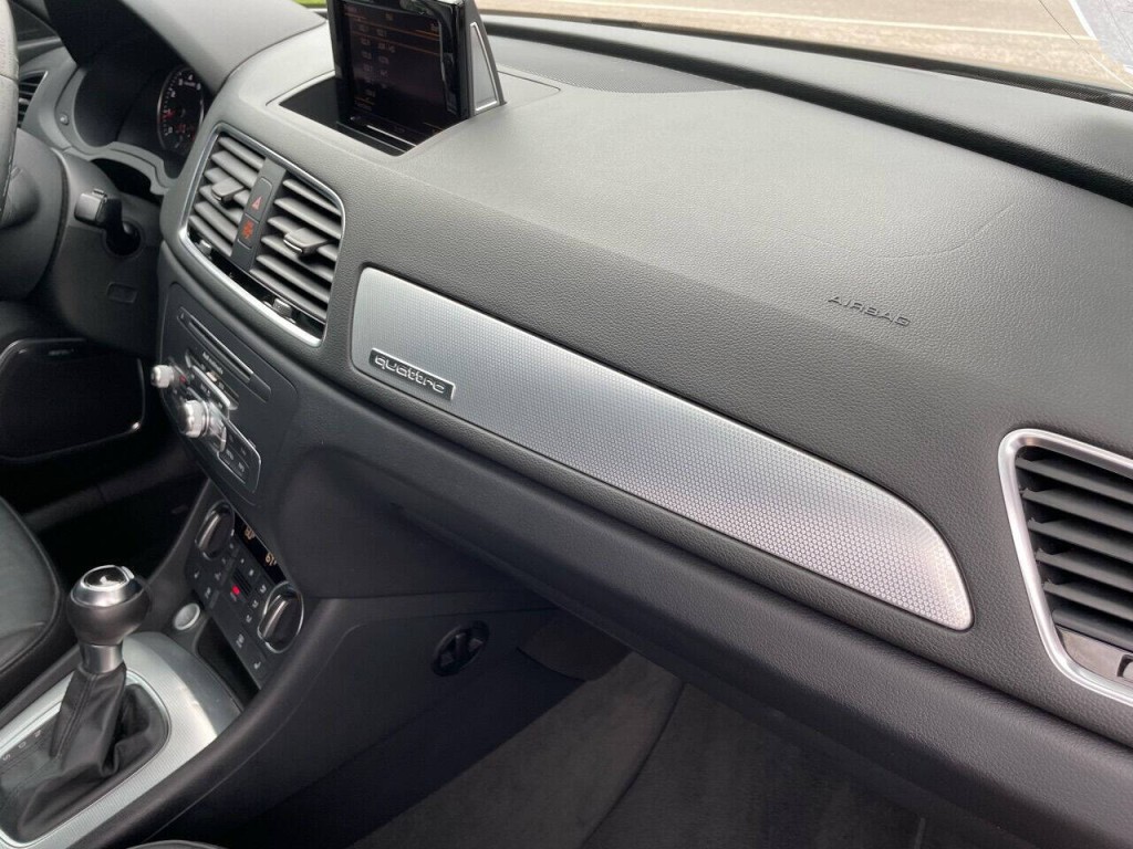 2016 Audi Q3 Image 18