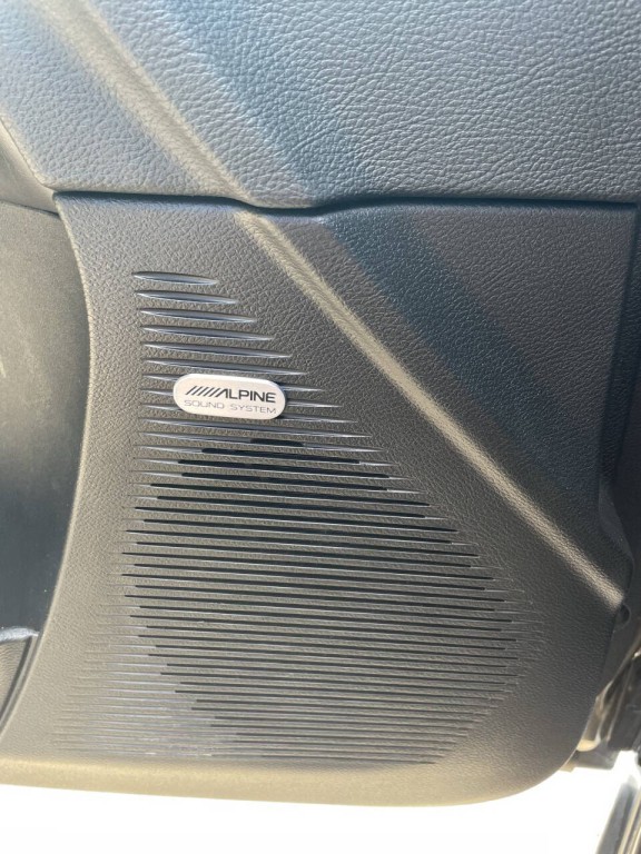 2018 Dodge Challenger Image 4