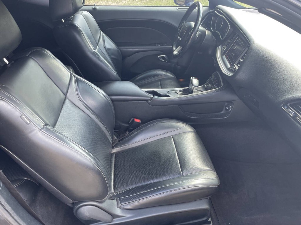 2018 Dodge Challenger Image 12
