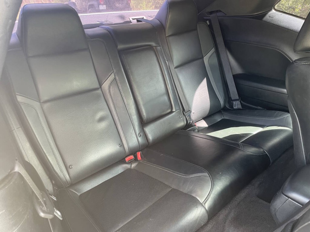 2018 Dodge Challenger Image 14