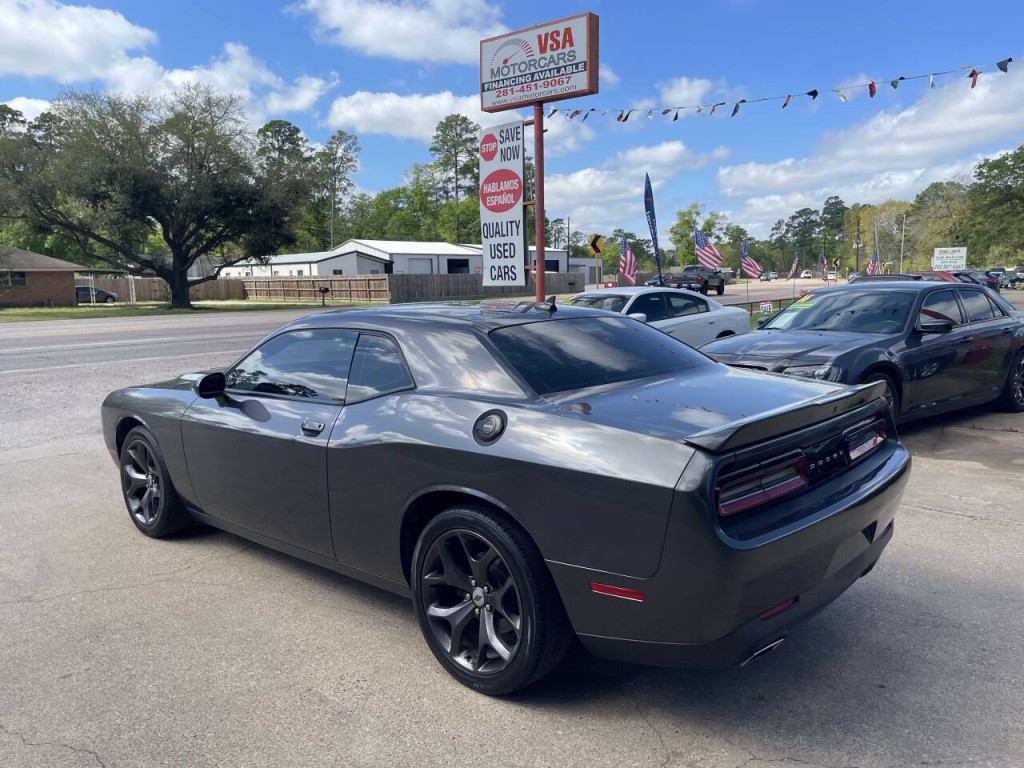 2018 Dodge Challenger Image 16