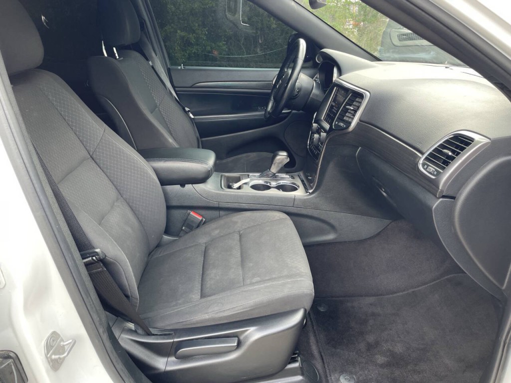 2018 Jeep Grand Cherokee Image 16