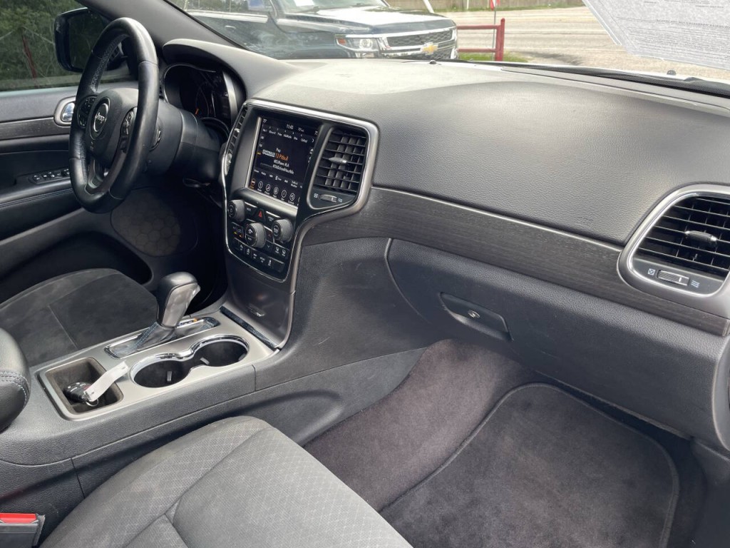 2018 Jeep Grand Cherokee Image 17