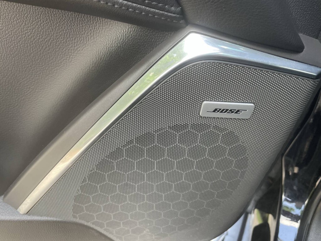 2017 Cadillac Escalade Image 6