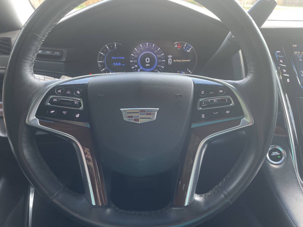 2017 Cadillac Escalade Image 9