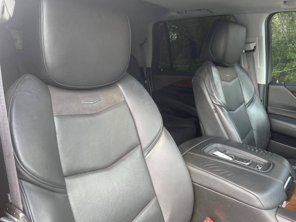 2017 Cadillac Escalade Image 20