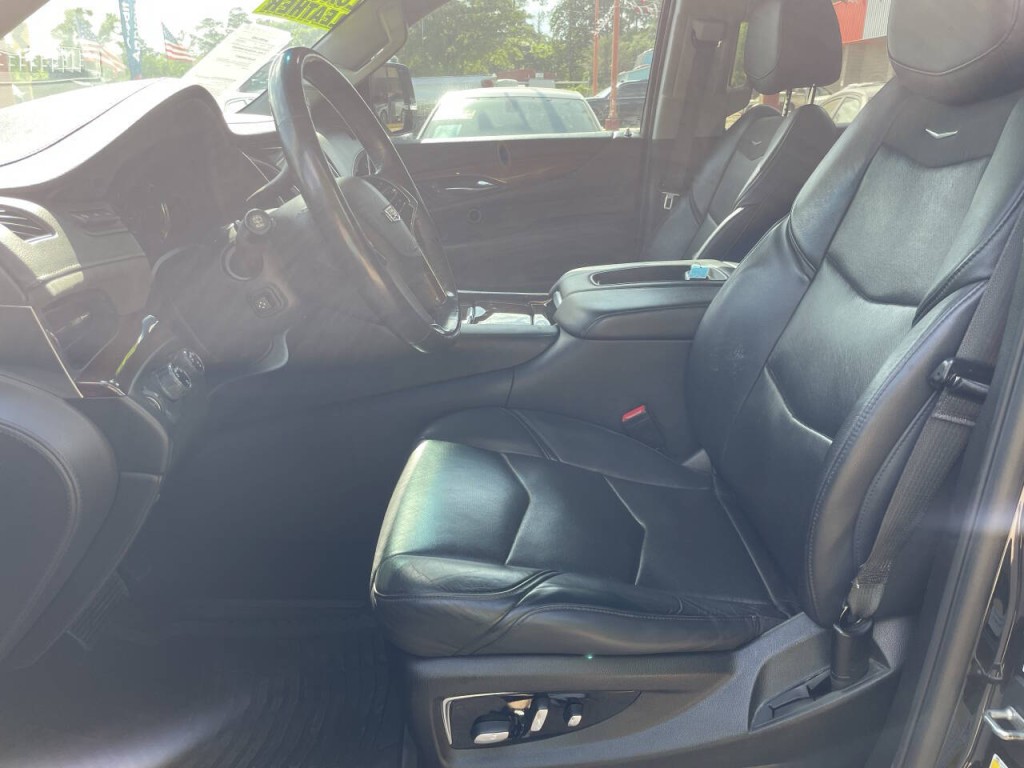 2019 Cadillac Escalade Image 4