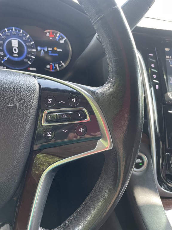 2019 Cadillac Escalade Image 9