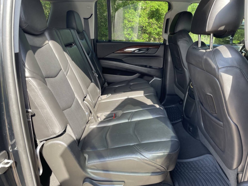 2019 Cadillac Escalade Image 21