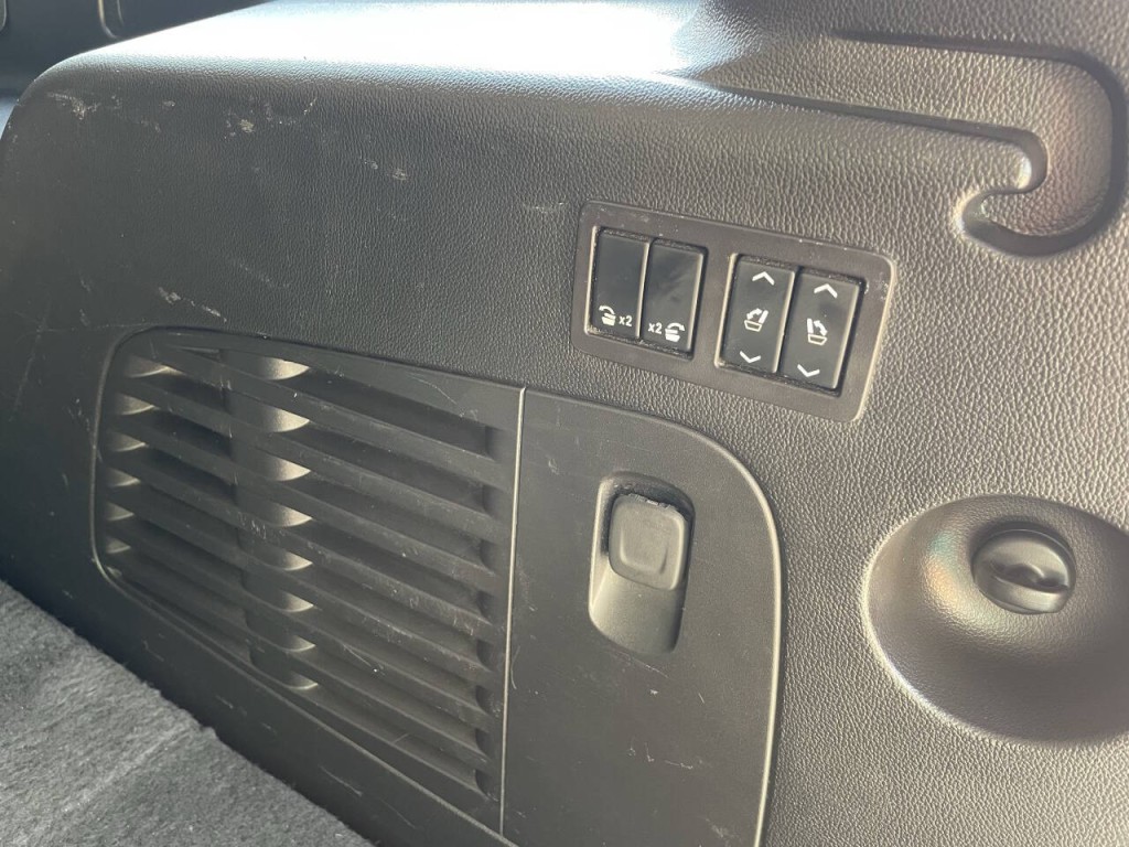 2019 Cadillac Escalade Image 27